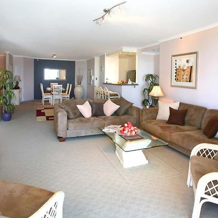 Ocean Sands Resort Gold Coast Bagian luar foto