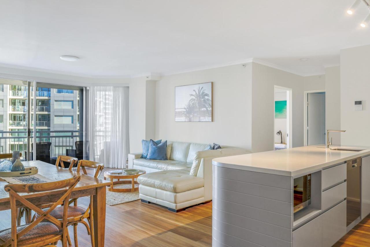 Ocean Sands Resort Gold Coast Bagian luar foto