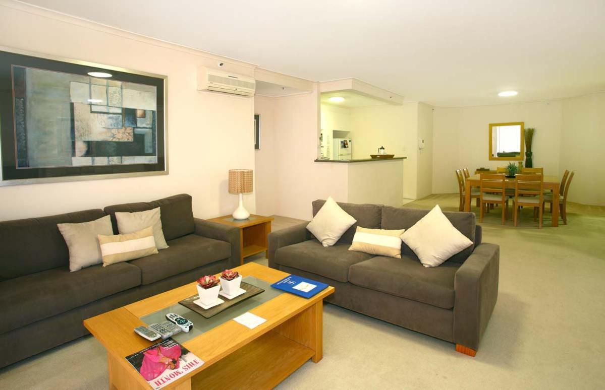 Ocean Sands Resort Gold Coast Bagian luar foto